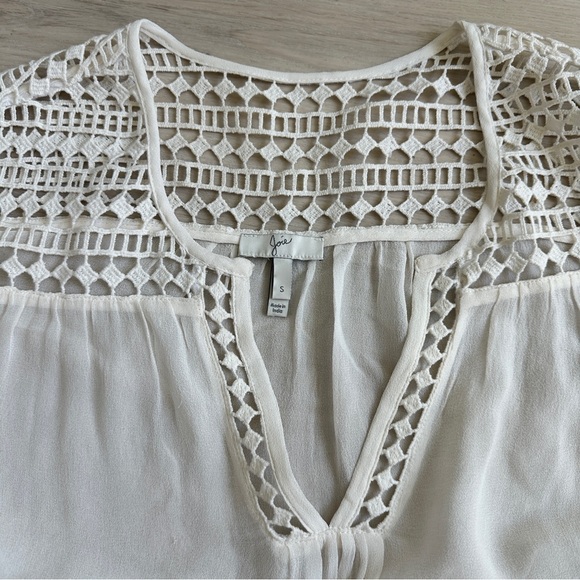 Joie 100% silk White cream Women's Top size small - Picture 2 of 3